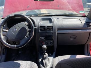 bontott RENAULT CLIO II Hátsó középső Biztonsági Öv