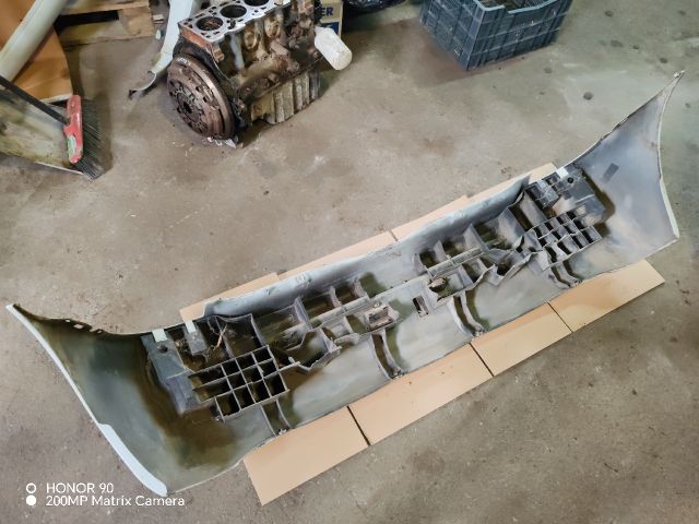 bontott RENAULT CLIO II Hátsó Lökhárító (Részeivel)