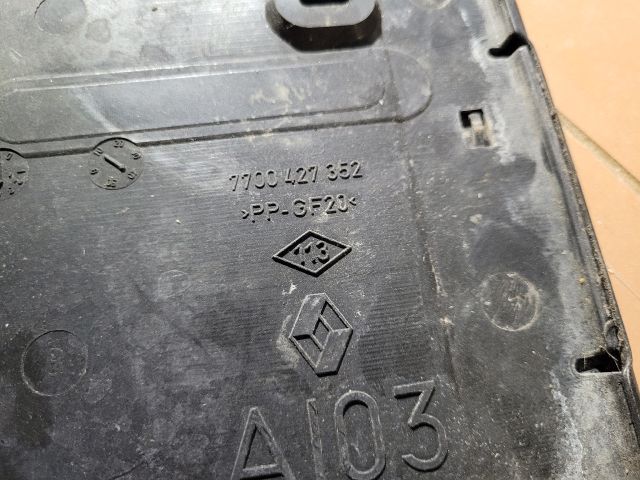 bontott RENAULT CLIO II Hátsó Szárny Légterelő