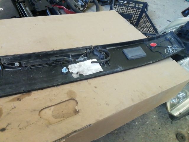 bontott RENAULT CLIO II Hátsó Szárny Légterelő