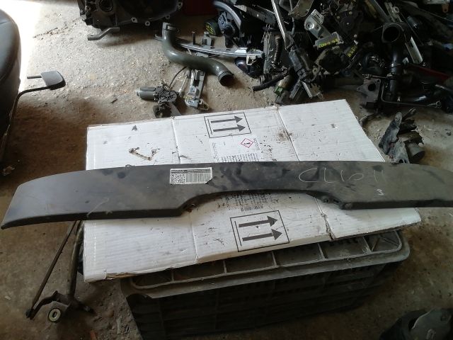 bontott RENAULT CLIO II Hátsó Szárny Légterelő