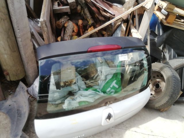bontott RENAULT CLIO II Hátsó Szárny Légterelő