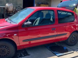 bontott RENAULT CLIO II Homlokfal Burkolat
