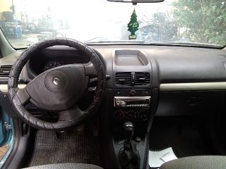 bontott RENAULT CLIO II Jobb B Oszlop