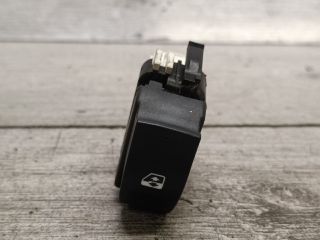 bontott RENAULT CLIO II Jobb első Ablakemelő Kapcsoló