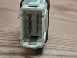 bontott RENAULT CLIO II Jobb első Ablakemelő Kapcsoló