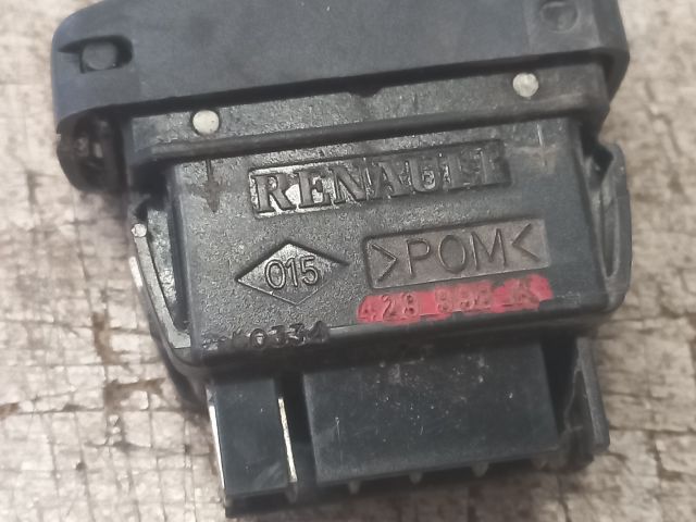 bontott RENAULT CLIO II Jobb első Ablakemelő Kapcsoló