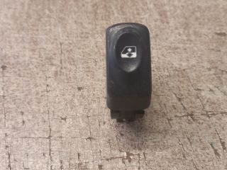 bontott RENAULT CLIO II Jobb első Ablakemelő Kapcsoló