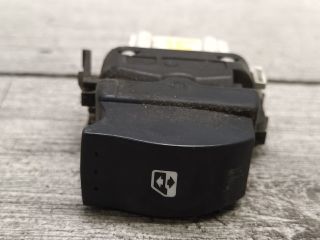 bontott RENAULT CLIO II Jobb első Ablakemelő Kapcsoló