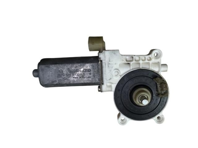 bontott RENAULT CLIO II Jobb első Ablakemelő Motor