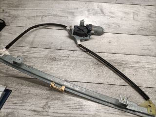 bontott RENAULT CLIO II Jobb első Ablakemelő Szerkezet (Elektromos)