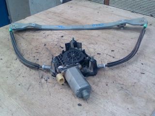 bontott RENAULT CLIO II Jobb első Ablakemelő Szerkezet (Elektromos)