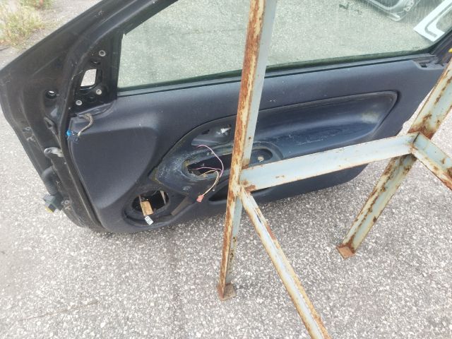 bontott RENAULT CLIO II Jobb első Ajtó (Részeivel)
