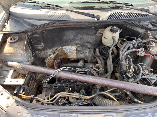 bontott RENAULT CLIO II Jobb első Ajtó (Részeivel)