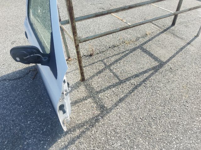 bontott RENAULT CLIO II Jobb első Ajtó (Részeivel)