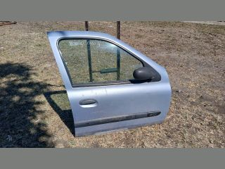 bontott RENAULT CLIO II Jobb első Ajtó (Részeivel)