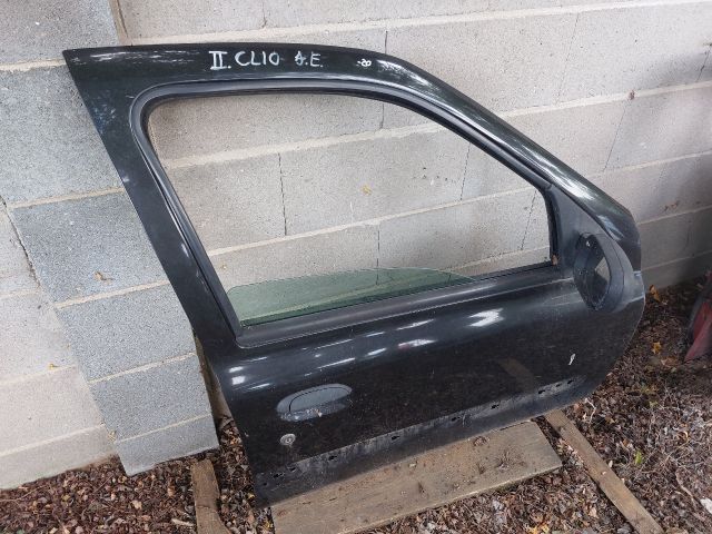 bontott RENAULT CLIO II Jobb első Ajtó (Üres lemez)