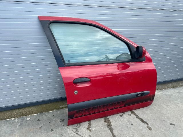 bontott RENAULT CLIO II Jobb első Ajtó (Üres lemez)