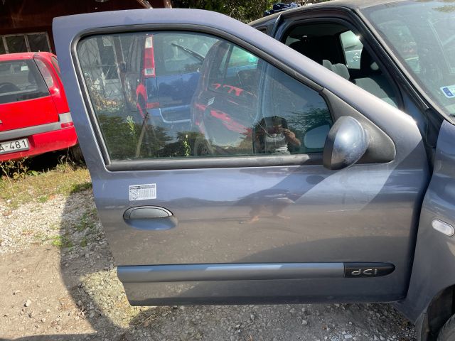 bontott RENAULT CLIO II Jobb első Ajtó (Üres lemez)