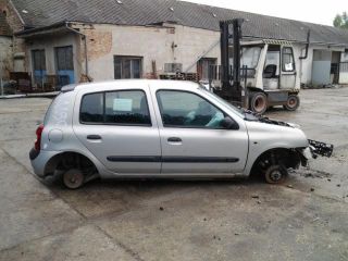 bontott RENAULT CLIO II Jobb első Ajtó (Üres lemez)