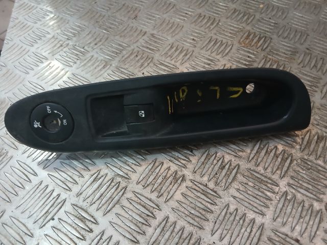 bontott RENAULT CLIO II Jobb első Ajtóbehúzó