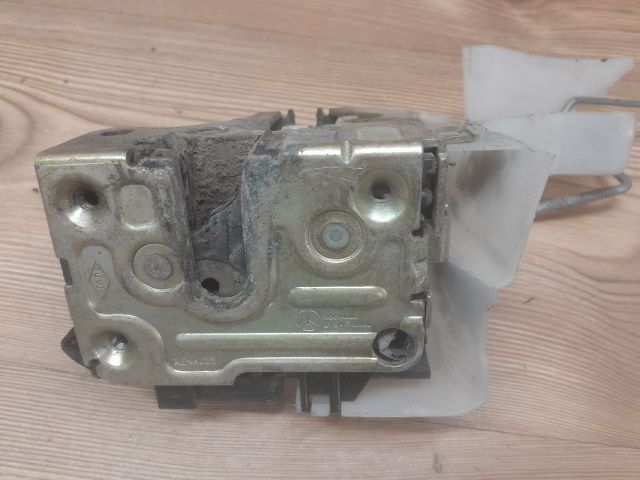 bontott RENAULT CLIO II Jobb első Ajtózár