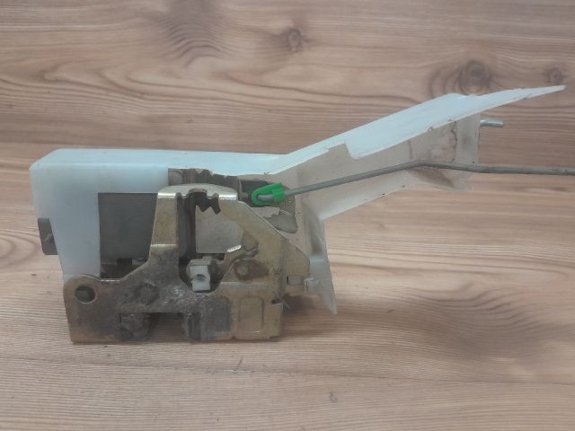 bontott RENAULT CLIO II Jobb első Ajtózár