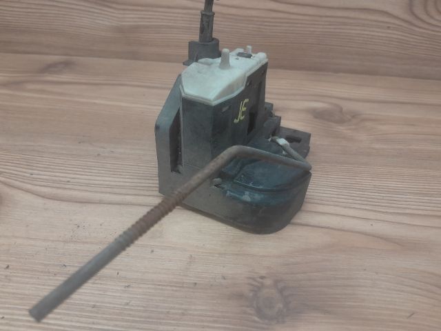 bontott RENAULT CLIO II Jobb első Ajtózár