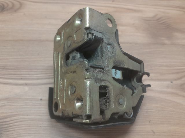 bontott RENAULT CLIO II Jobb első Ajtózár