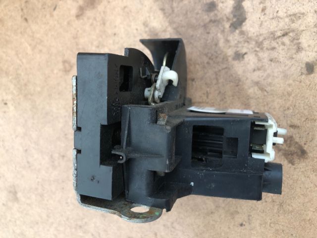 bontott RENAULT CLIO II Jobb első Ajtózár