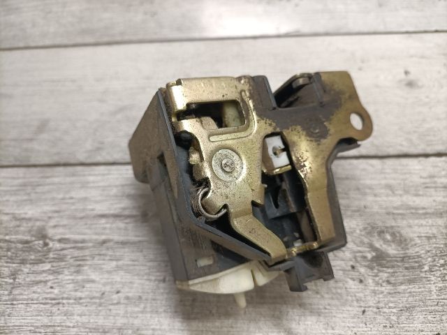 bontott RENAULT CLIO II Jobb első Ajtózár