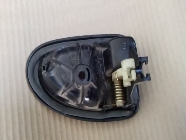 bontott RENAULT CLIO II Jobb első Belső Kilincs