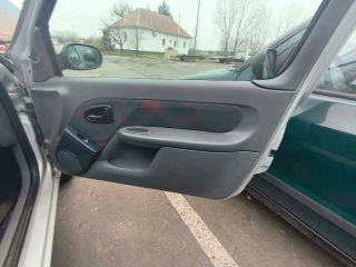 bontott RENAULT CLIO II Jobb első Biztonsági Öv Csat