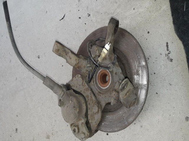 bontott RENAULT CLIO II Jobb első Csonkállvány Kerékaggyal