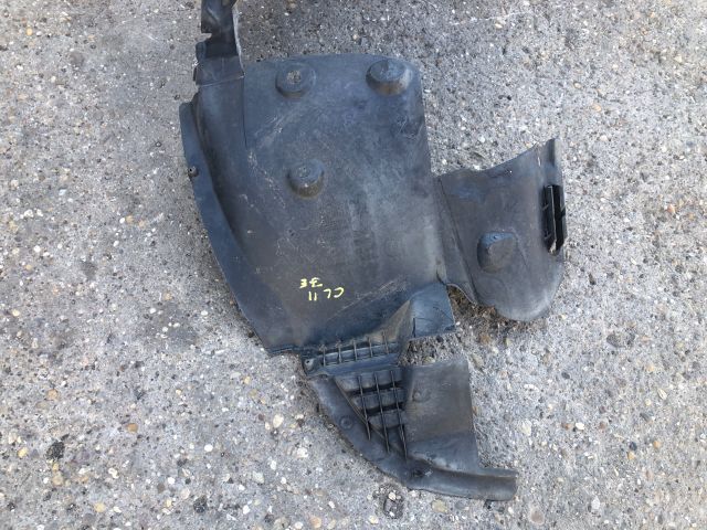 bontott RENAULT CLIO II Jobb első Első Dobbetét (Kerékjárati, Műanyag)