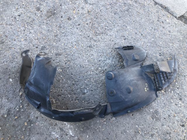 bontott RENAULT CLIO II Jobb első Első Dobbetét (Kerékjárati, Műanyag)