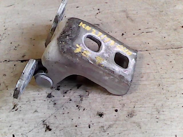 bontott RENAULT CLIO II Jobb első Felső Zsanér