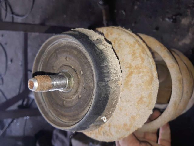 bontott RENAULT CLIO II Jobb első Lengéscsillapító