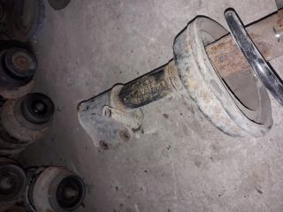 bontott RENAULT CLIO II Jobb első Lengéscsillapító