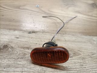 bontott RENAULT CLIO II Jobb első Sárvédő Irányjelző