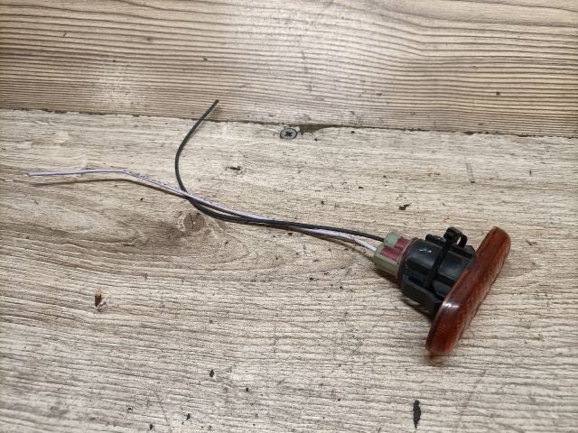 bontott RENAULT CLIO II Jobb első Sárvédő Irányjelző