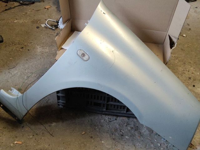 bontott RENAULT CLIO II Jobb első Sárvédő