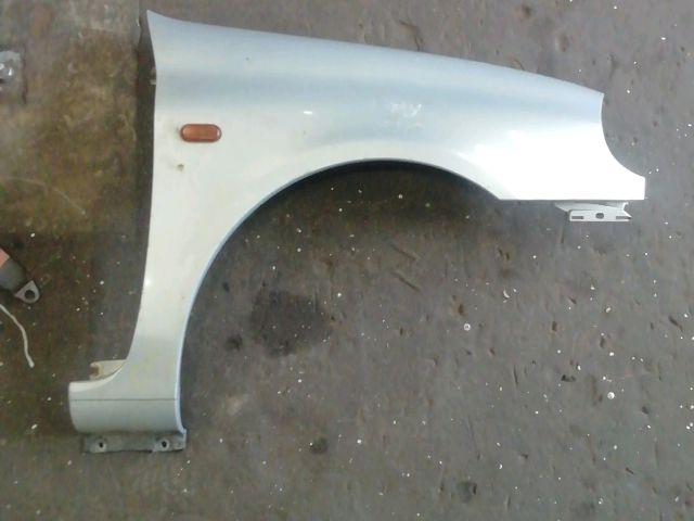 bontott RENAULT CLIO II Jobb első Sárvédő