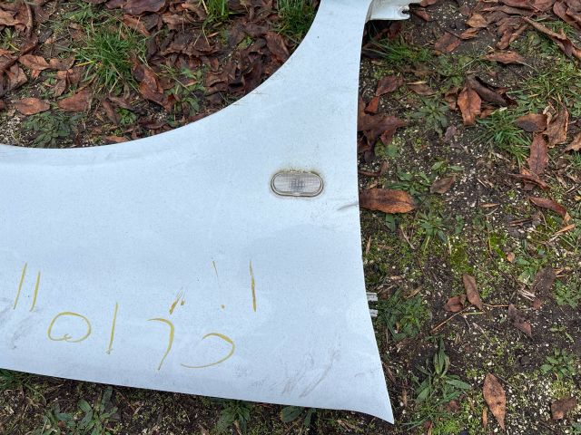 bontott RENAULT CLIO II Jobb első Sárvédő