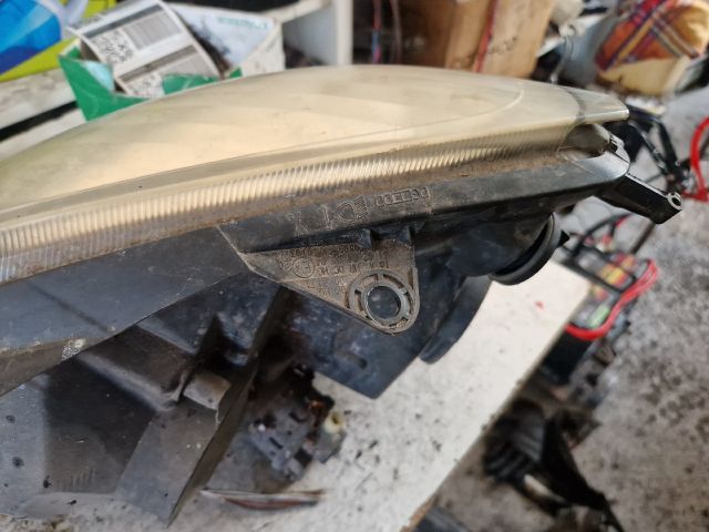 bontott RENAULT CLIO II Jobb Fényszóró