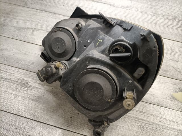 bontott RENAULT CLIO II Jobb Fényszóró