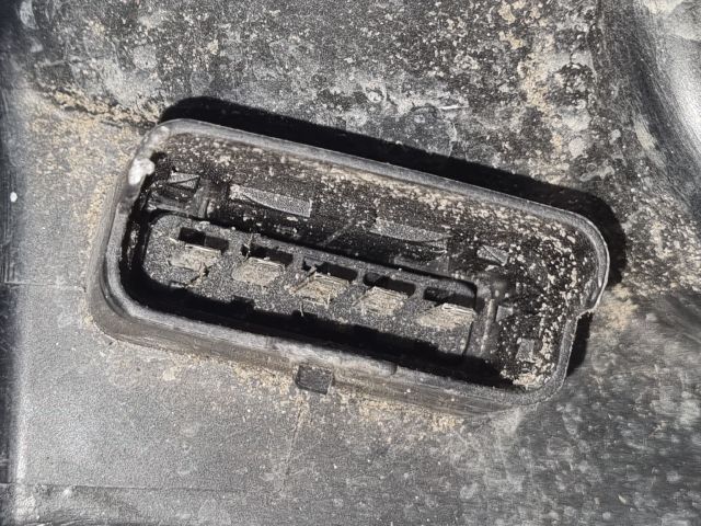 bontott RENAULT CLIO II Jobb Fényszóró