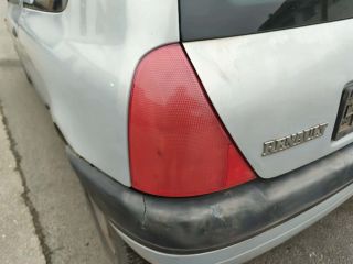 bontott RENAULT CLIO II Jobb Fényszóró