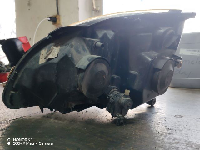 bontott RENAULT CLIO II Jobb Fényszóró