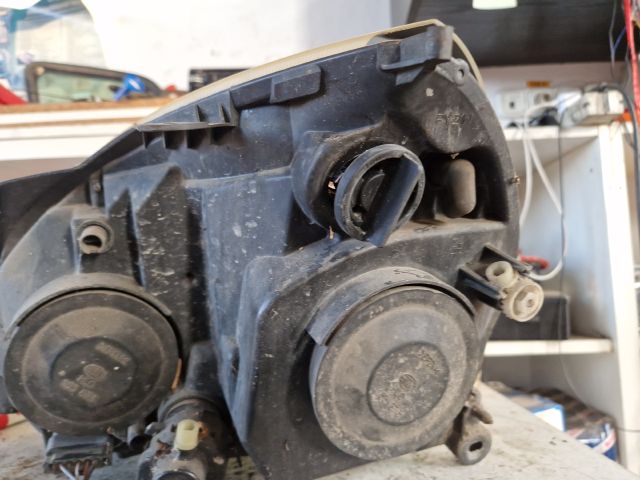 bontott RENAULT CLIO II Jobb Fényszóró